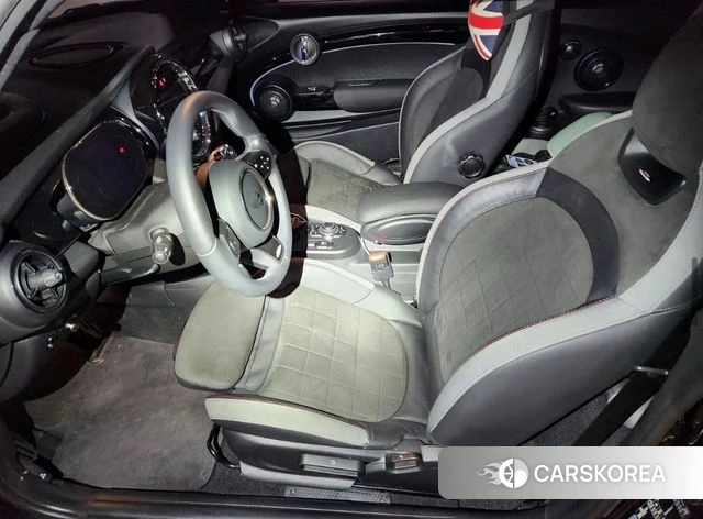 Mini Cooper S 2023 Черный из Кореи, фото 5
