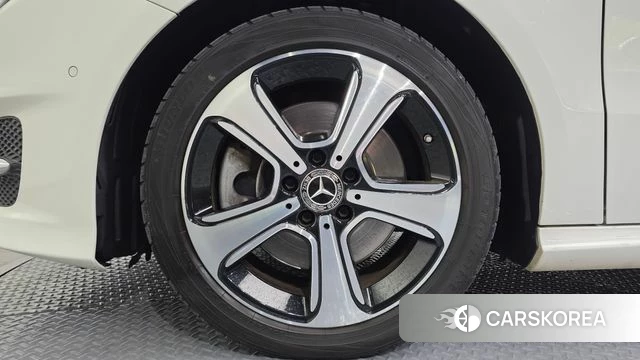 Mercedes-Benz B-Class W246 id 4496991 из Кореи 25