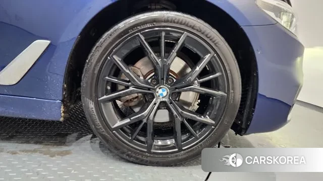 BMW 5 Series (G30) id 3647404 из Кореи 15