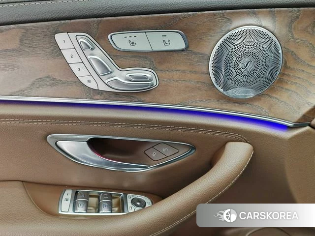 Mercedes-Benz E-class id 4209907 из Китая 15