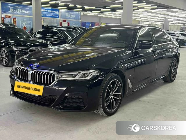 BMW 5 series 2023 Черный из Китая, фото 5