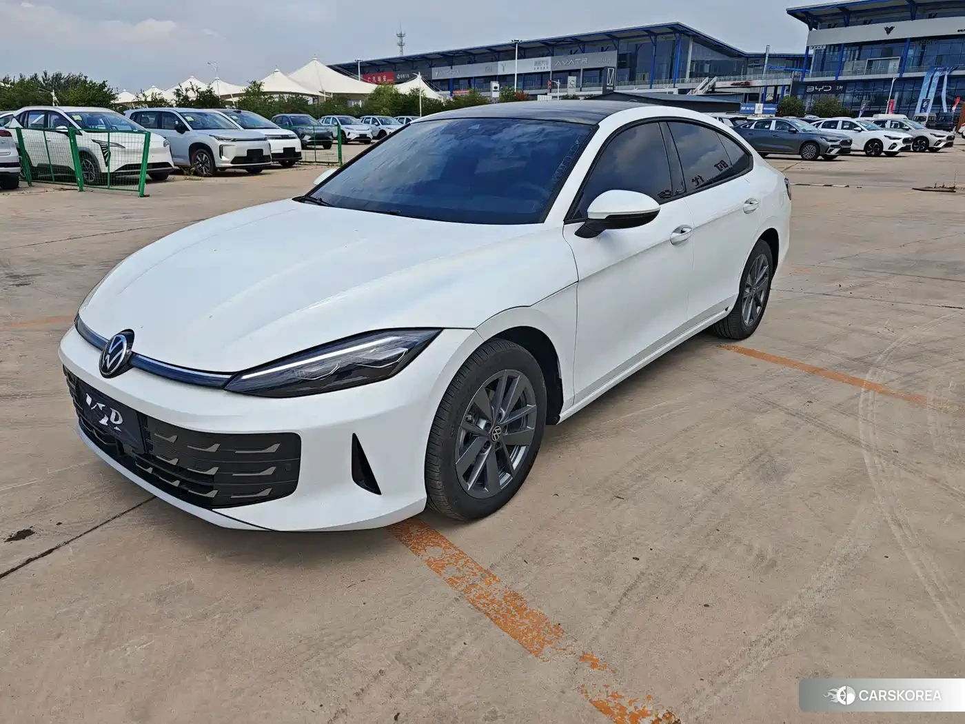 Volkswagen Lamando id 4649409 из Китая 14