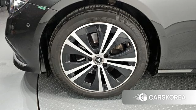 Mercedes-Benz E-Class W213 id 4195819 из Кореи 25