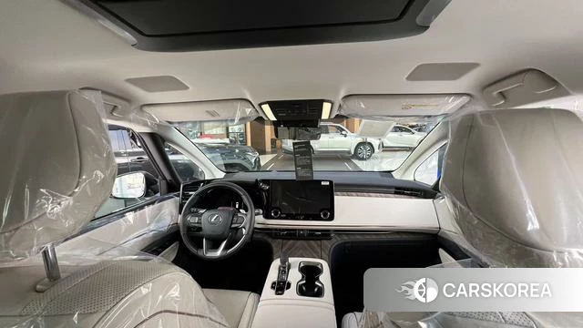 Lexus LM id 4298505 из Китая 14