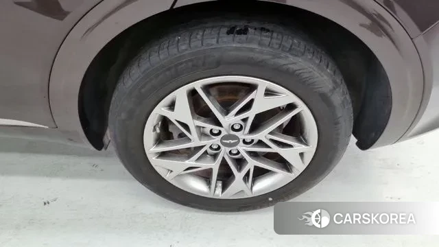 Genesis GV70 id 3463399 из Кореи 13