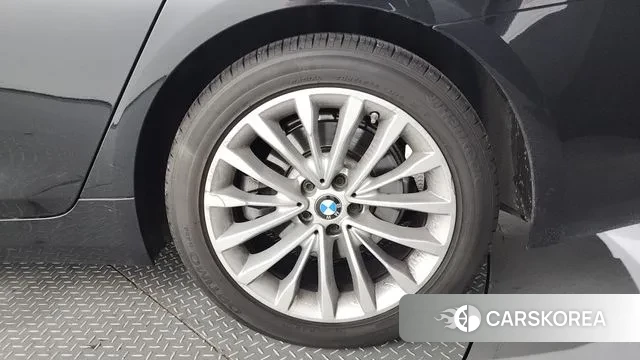 BMW 5 Series (G30) id 3037798 из Кореи 15