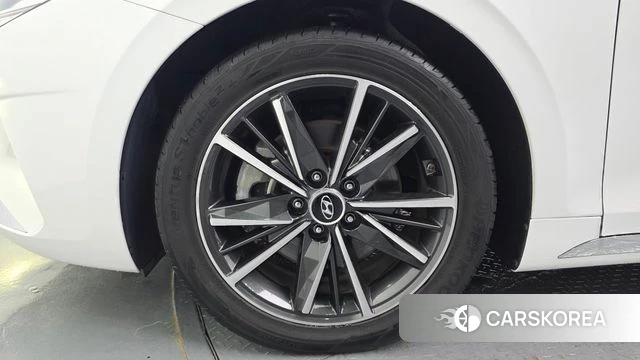 Hyundai The New Grandeur IG id 4609359 из Кореи 29