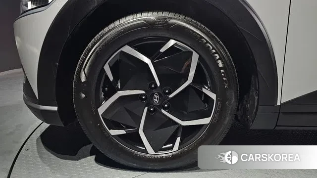 Hyundai Ionic 5 id 3473130 из Кореи 15