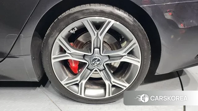 Kia Stinger id 3651792 из Кореи 15