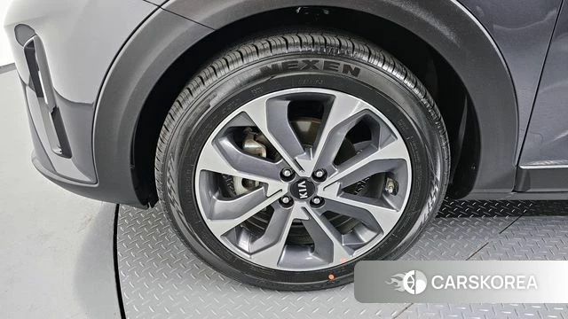 Kia Stonic id 3873396 из Кореи 15