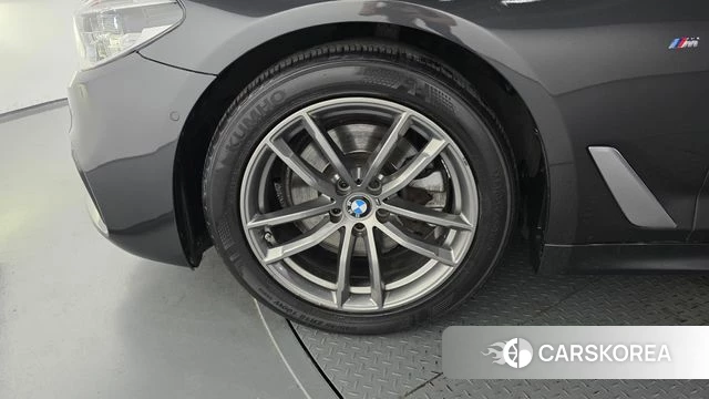 BMW 5 Series (G30) id 4397948 из Кореи 15