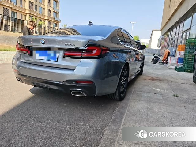 BMW 5 series (imported) 2023 Серебристо-серый из Китая, фото 5