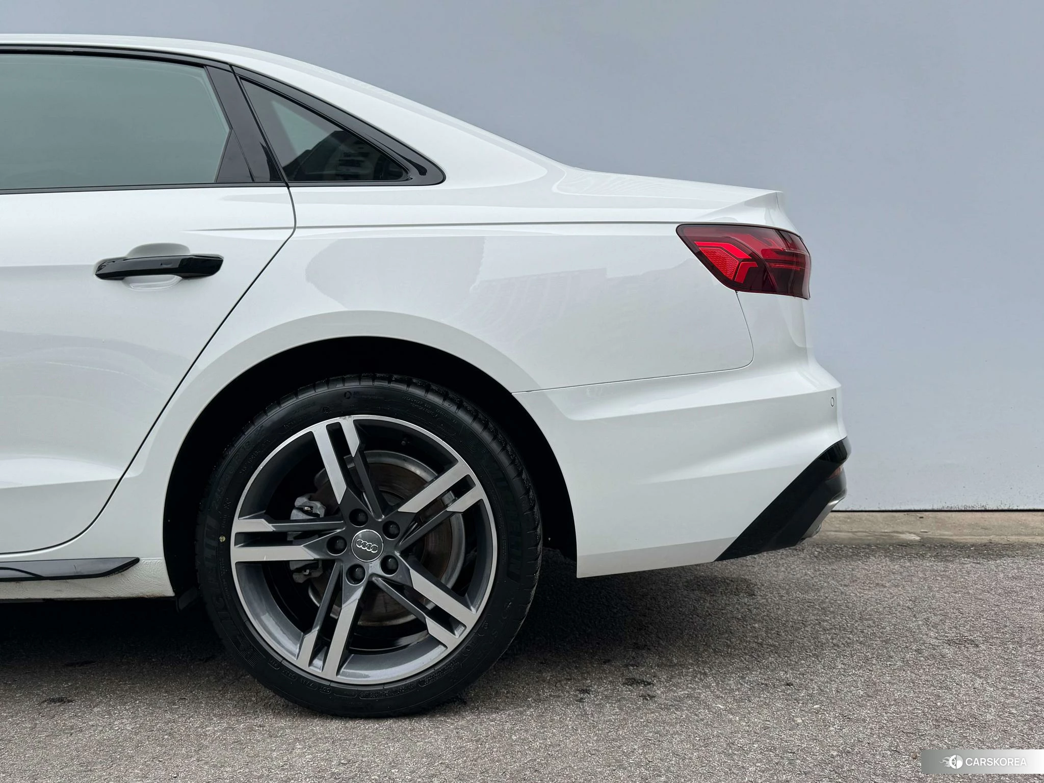 Audi A4L id 4455153 из Китая 19