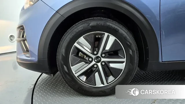 Kia The New Niro id 3171032 из Кореи 15