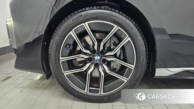 BMW 7 Series (G70) id 4630575 из Кореи 29