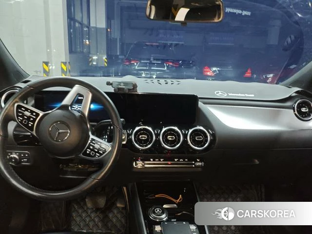 Mercedes-Benz GLA 2023 Белый из Китая, фото 5