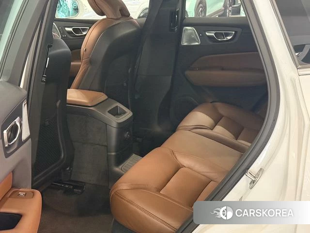Volvo XC60 PHEV id 3957699 из Китая 14