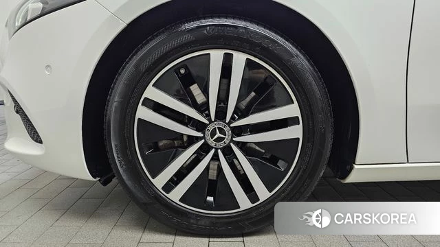Mercedes-Benz A-Class W177 id 4702604 из Кореи 25