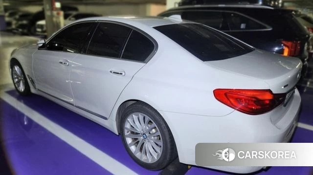 BMW 5 Series (G30) 2018 Белый из Кореи, фото 6