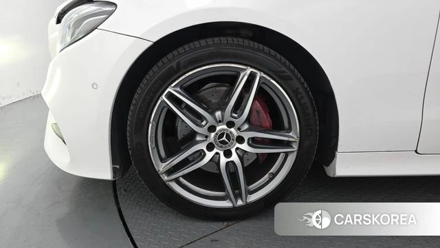 Mercedes-Benz E-Class W213 id 4785617 из Кореи 28