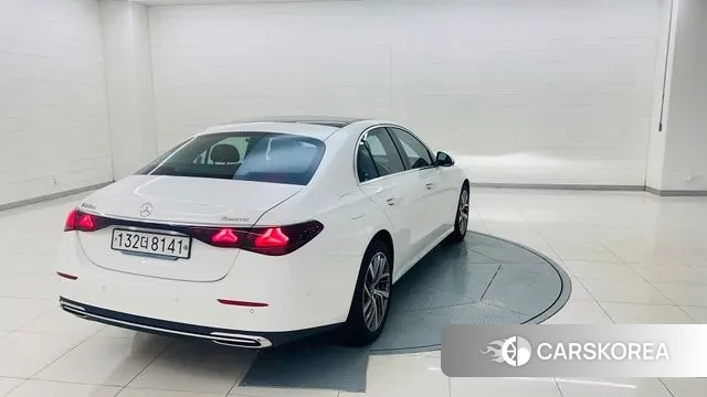 Mercedes-Benz E-Class W214 id 2899842 из Кореи 15