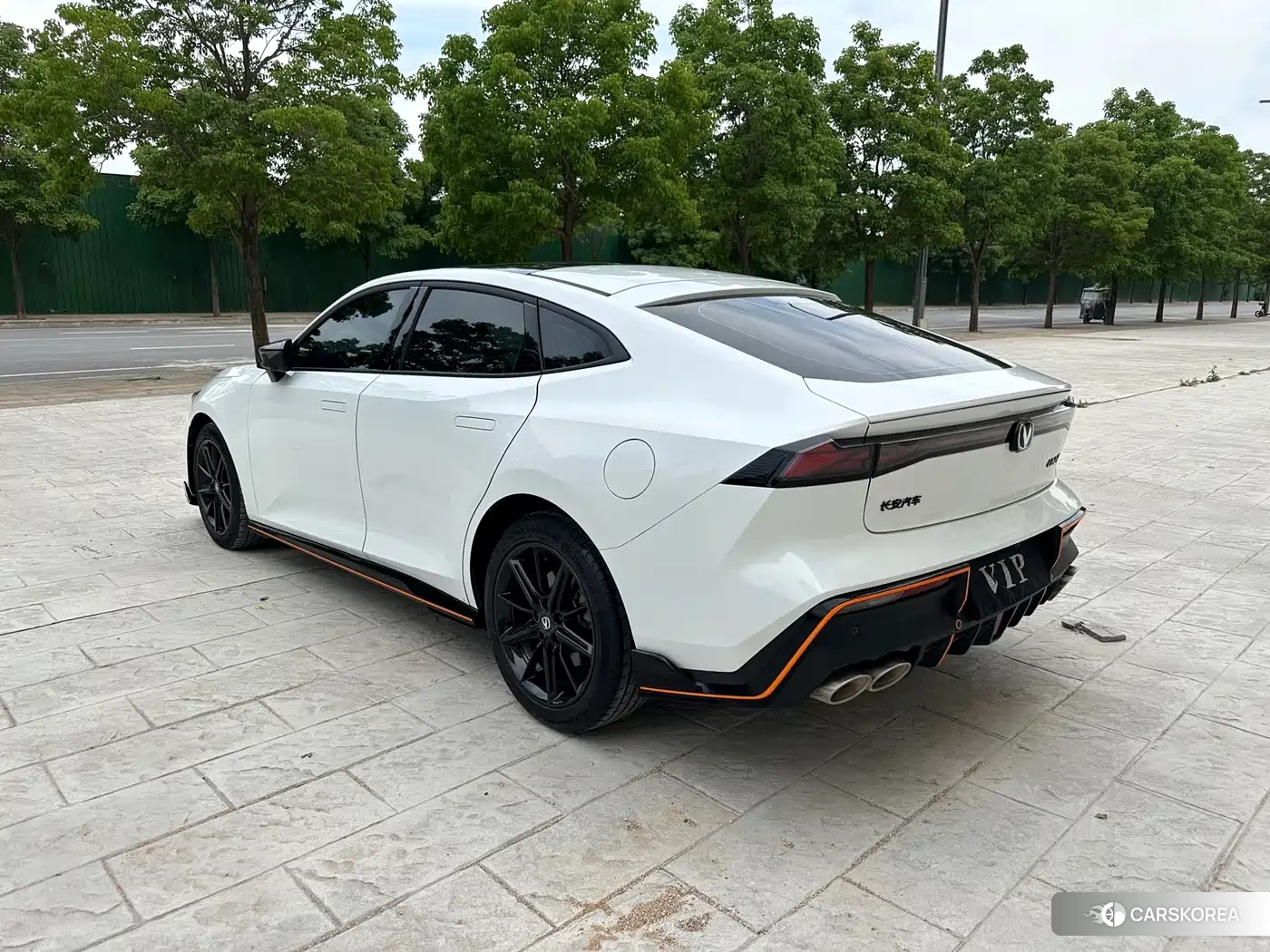 Chang'an UNI-V 2024 Белый из Китая, фото 6