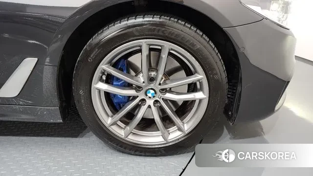 BMW 5 Series (G30) id 3369014 из Кореи 15