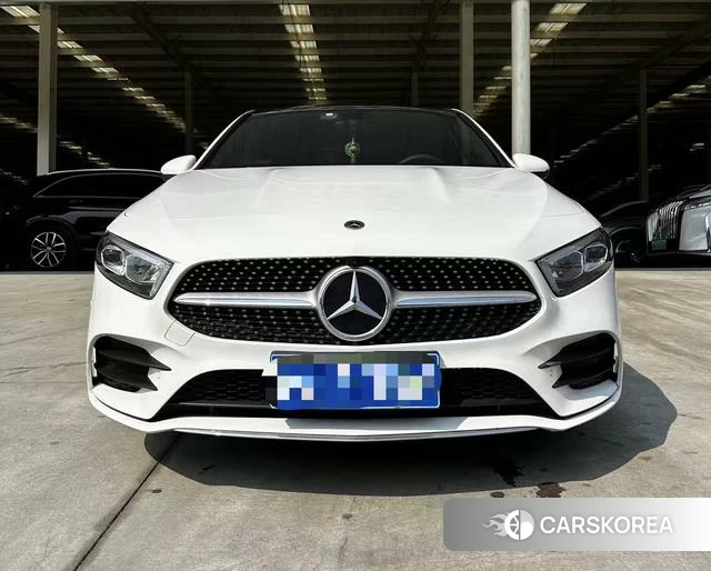 Mercedes-Benz Class A 2021 Белый из Китая, фото 5