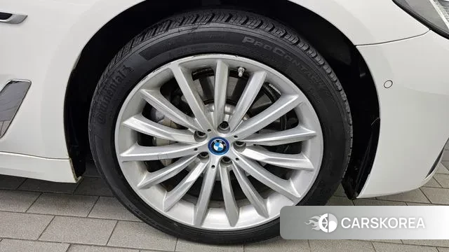 BMW 5 Series (G30) id 3322570 из Кореи 15