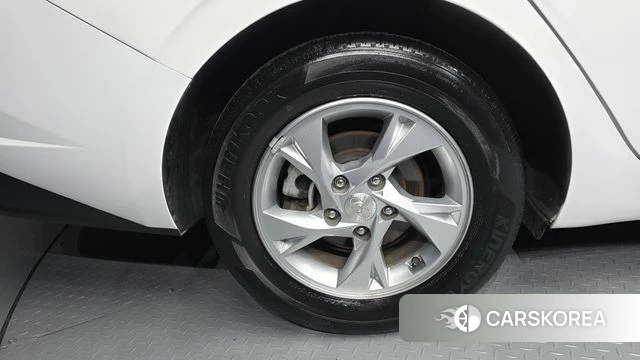 Hyundai Avante (CN7) id 3923417 из Кореи 15