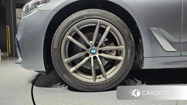 BMW 5 Series (G30) id 3880233 из Кореи 15