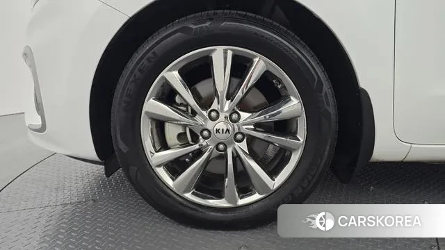 Kia The New Carnival id 2961447 из Кореи 15