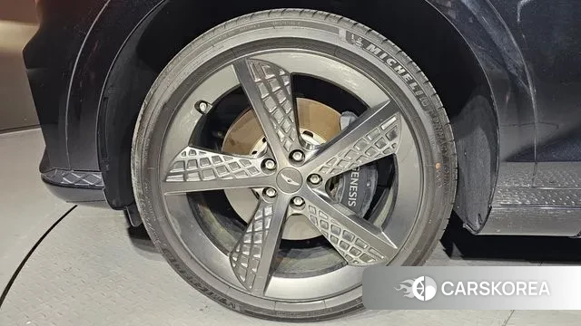 Genesis GV70 id 2998238 из Кореи 15