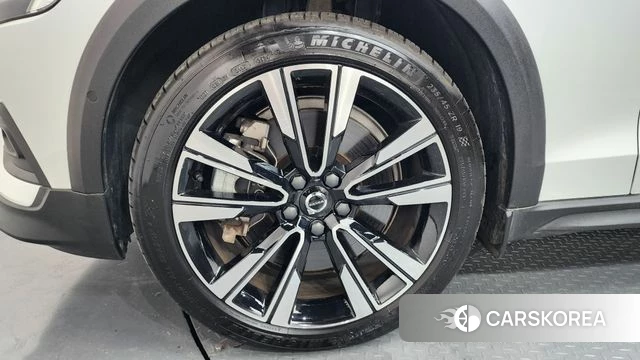 Volvo V60 Cross-Country 2nd Generation id 4617913 из Кореи 32