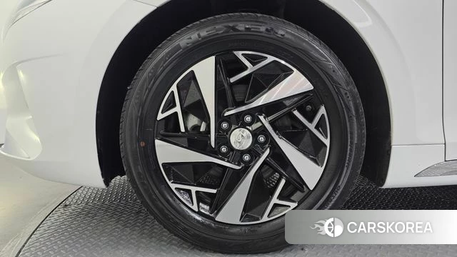 Hyundai The New Grandeur IG Hybrid id 4428780 из Кореи 25
