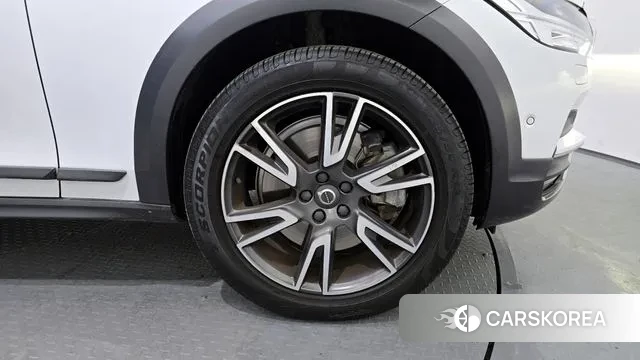Volvo V90 Cross-Country id 3515078 из Кореи 15