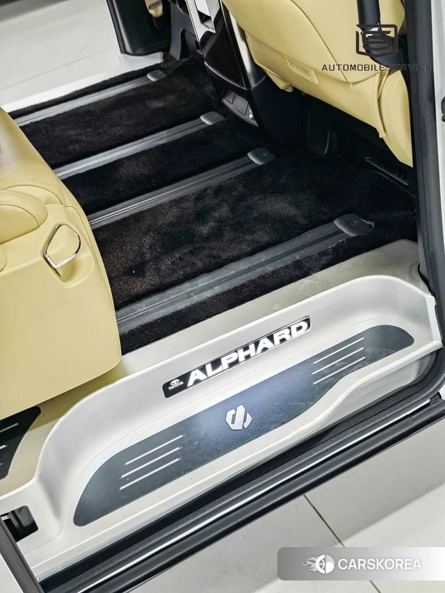 Toyota Elfa 2022 Белый из Китая, фото 5