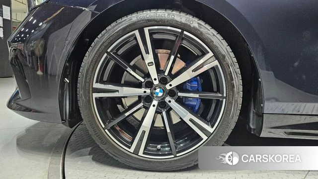 BMW 5 Series (G60) id 4505954 из Кореи 27