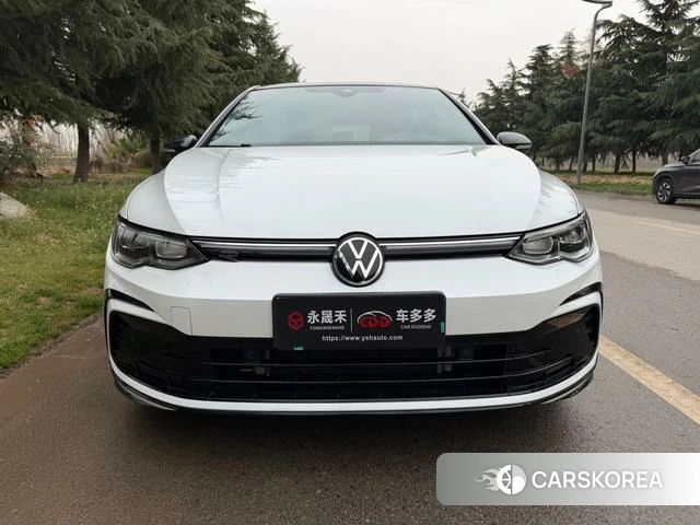 Volkswagen Golf 2022 Белый из Китая, фото 5