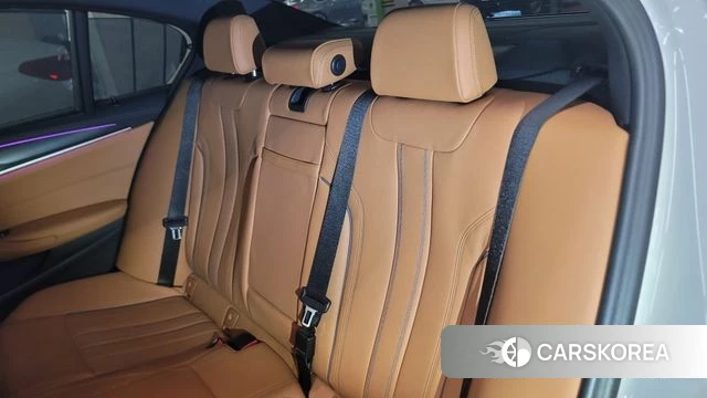 BMW 5 Series (G30) 2023 Белый из Кореи, фото 5