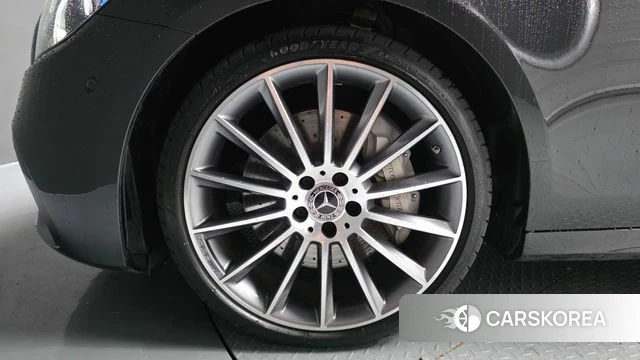 Mercedes-Benz E-Class W213 id 4750282 из Кореи 30