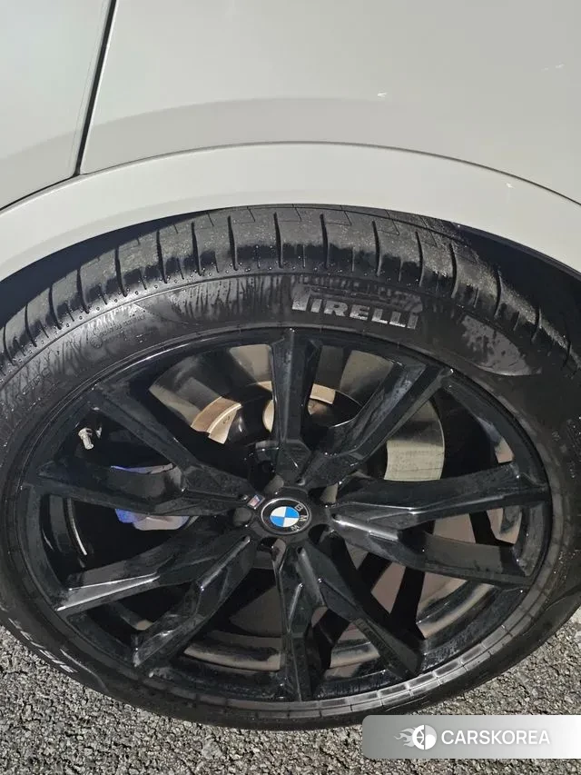 BMW X7 (G07) 2023 Белый из Кореи, фото 5