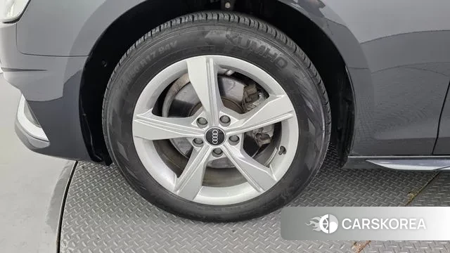 Audi A4 (B9) id 3059083 из Кореи 15