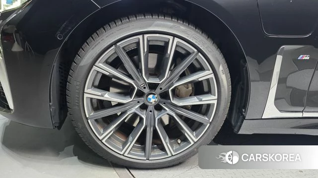 BMW 7 Series (G11) id 4794136 из Кореи 29