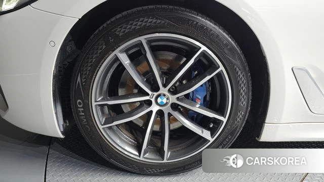 BMW 5 Series (G30) id 4445395 из Кореи 25