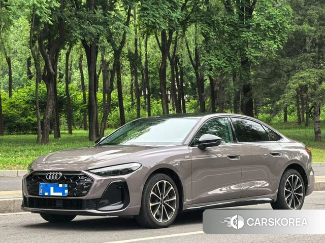 Audi A5L id 4348985 из Китая 14