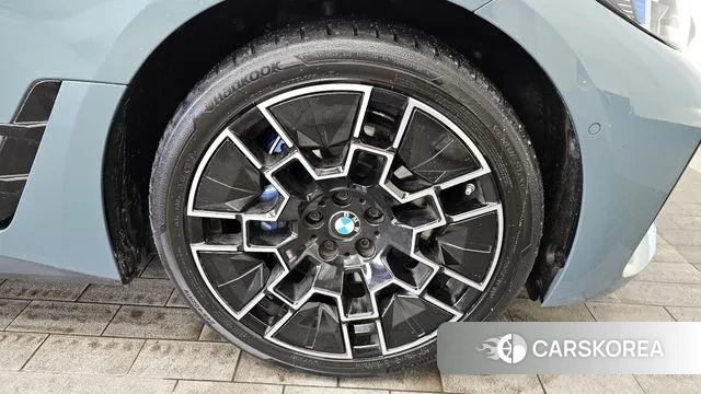 BMW i4 id 3644375 из Кореи 15