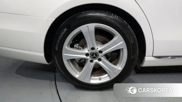 Mercedes-Benz E-Class W213 id 3188545 из Кореи 15