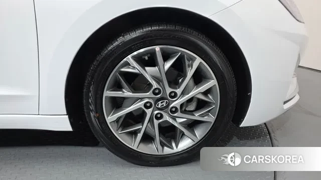 Hyundai The New Avante AD id 3760986 из Кореи 15