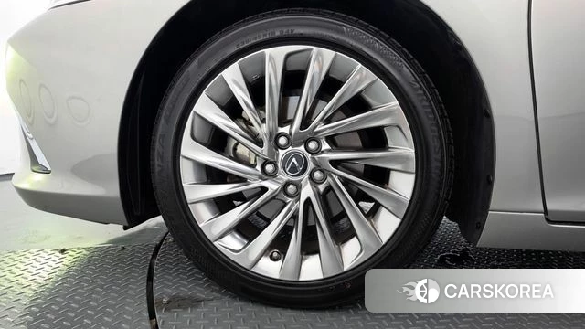 Lexus ES300h 7th generation id 4696737 из Кореи 32